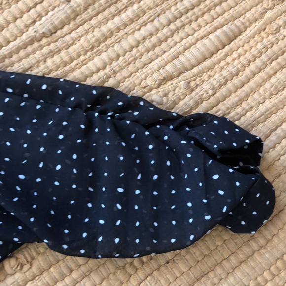 Lucia Black and white blouse - Picture 3 of 4